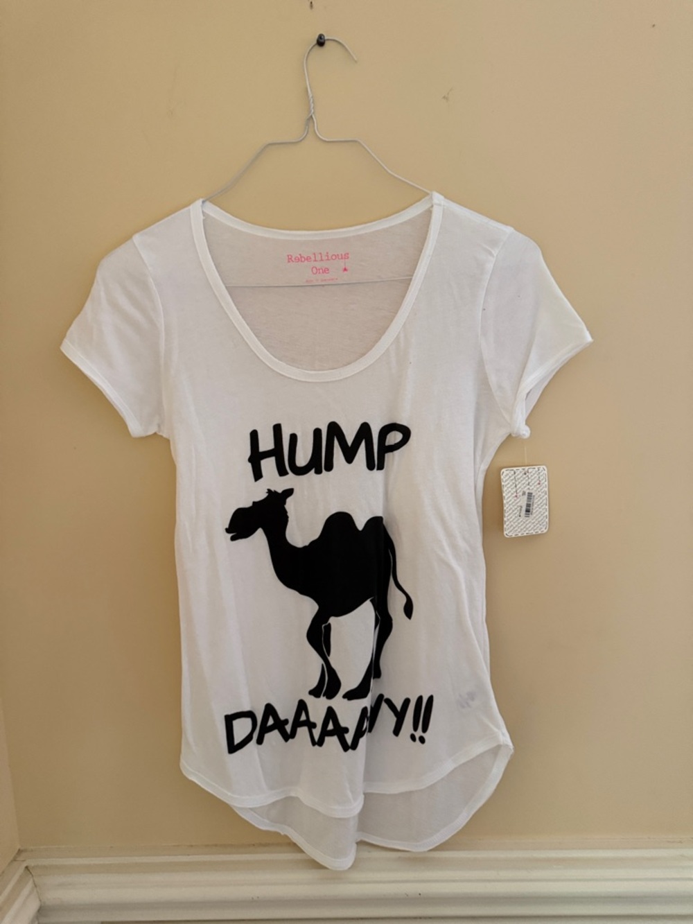 Rebellious One "Hump Day" Camel Graphic Tee‎ - Women's Size Small